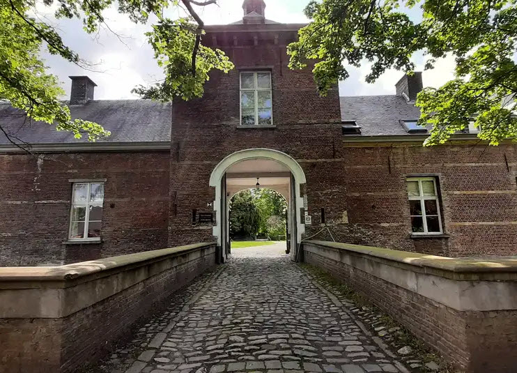 Kasteel Arendsnest, Belgium